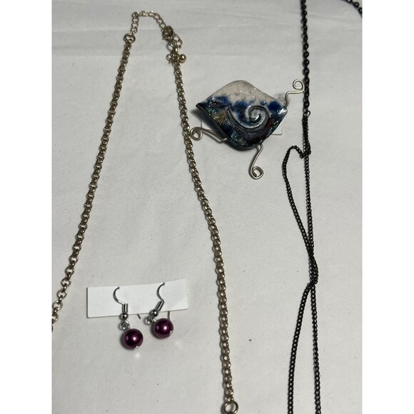 10 pc Mixed Purple Jewelry Necklace Earrings Bracelets & More - Picture 6 of 7